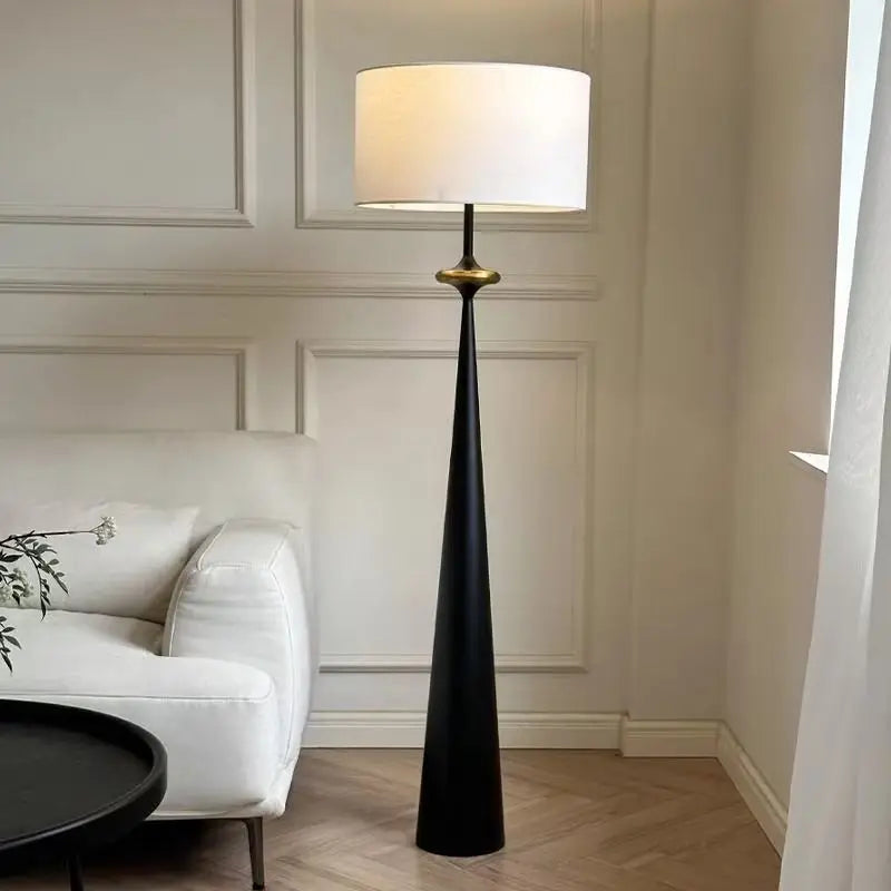 Modern Minimalist Living Room Sofa Bedroom Atmosphere Floor Lamp With French Retro Style High-end Study Lighting Fixtures