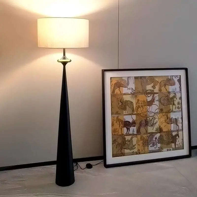 Modern Minimalist Living Room Sofa Bedroom Atmosphere Floor Lamp With French Retro Style High-end Study Lighting Fixtures